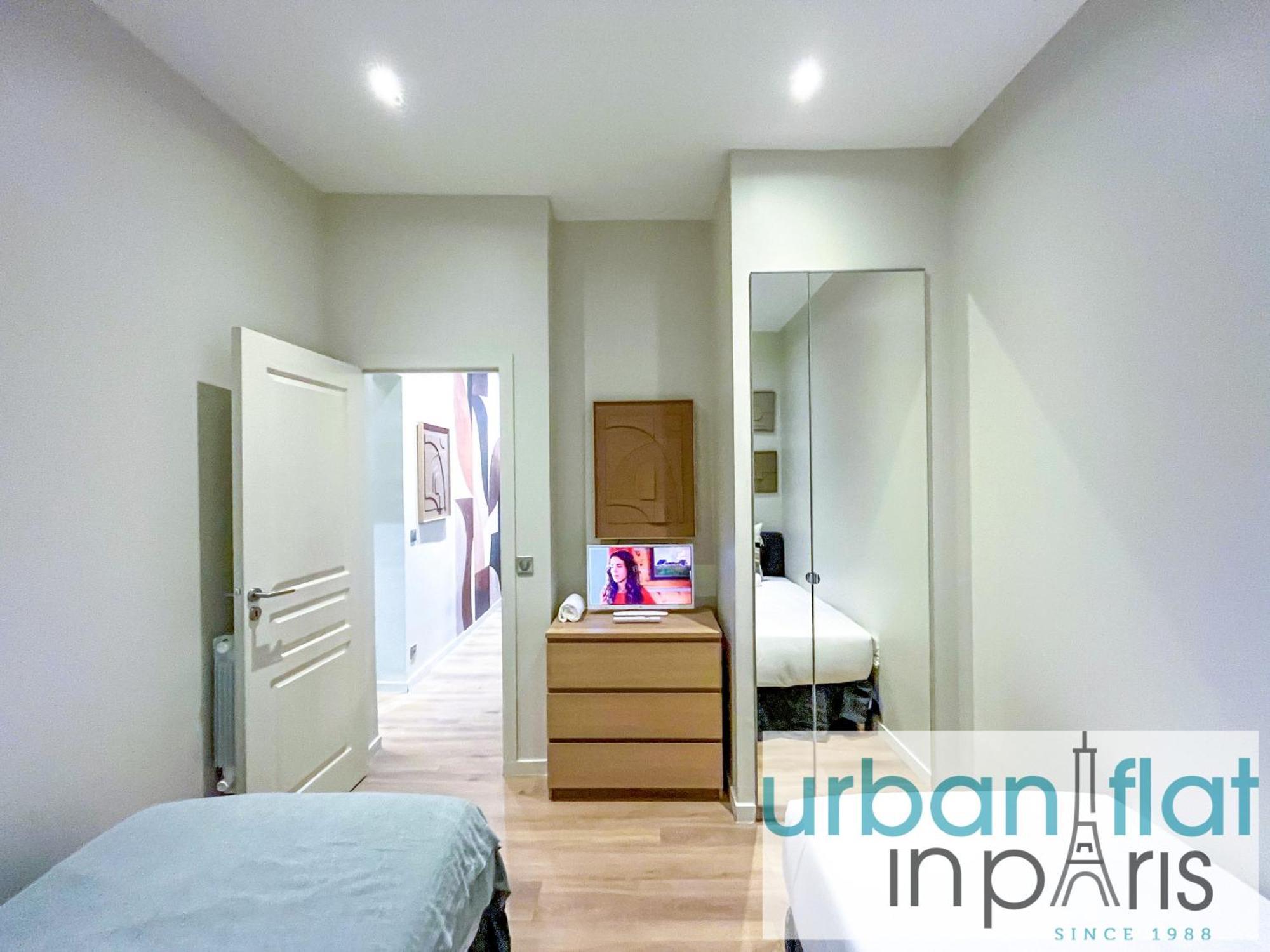 Urban Flat 63 - Beautiful 3 Bedroom Flat Champs-Elysees Paris Bagian luar foto